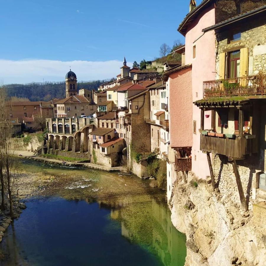 Apartamento Au Bonheur Suspendu Pont-en-Royans Exterior foto